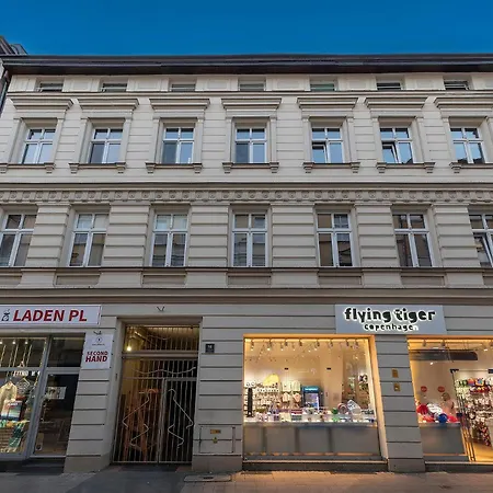 Adm Апартаменти *